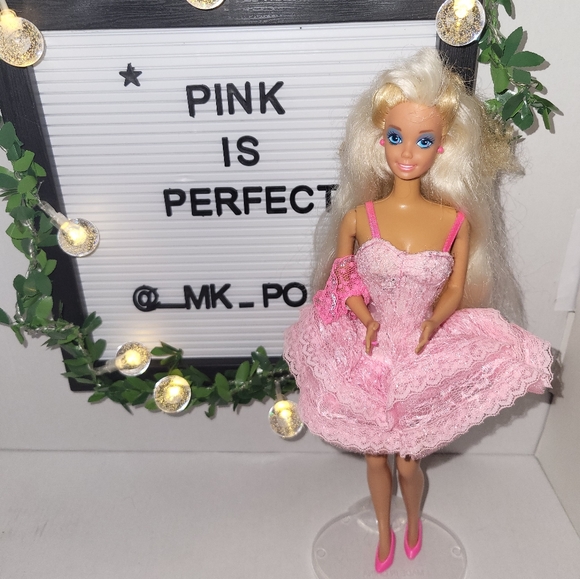 Barbie Other - 1990 Lights-n-Lace Barbie